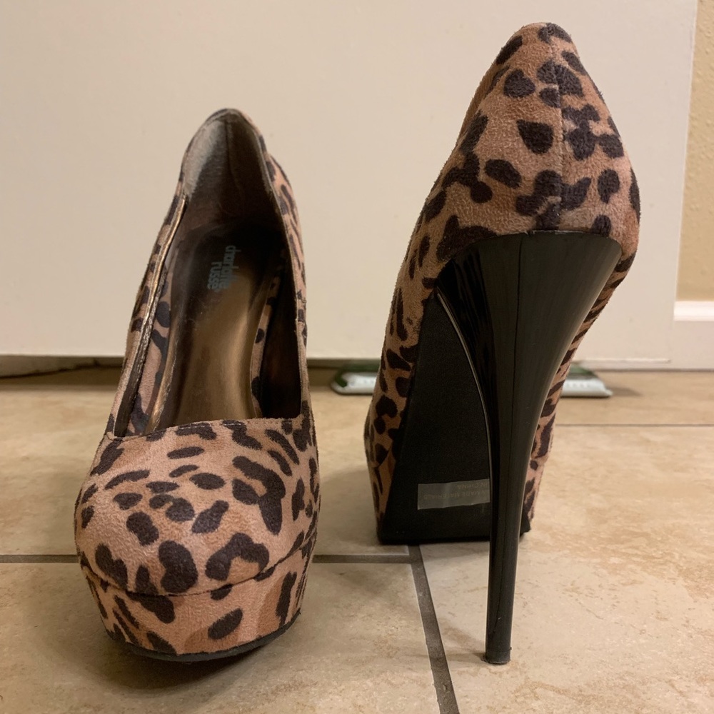 Leopard heels
